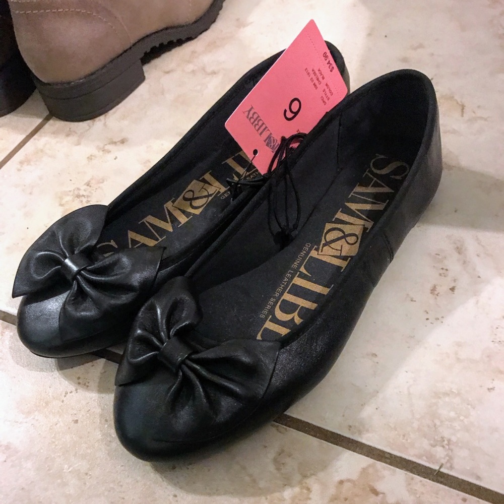 Sam and Libby genuine leather flats